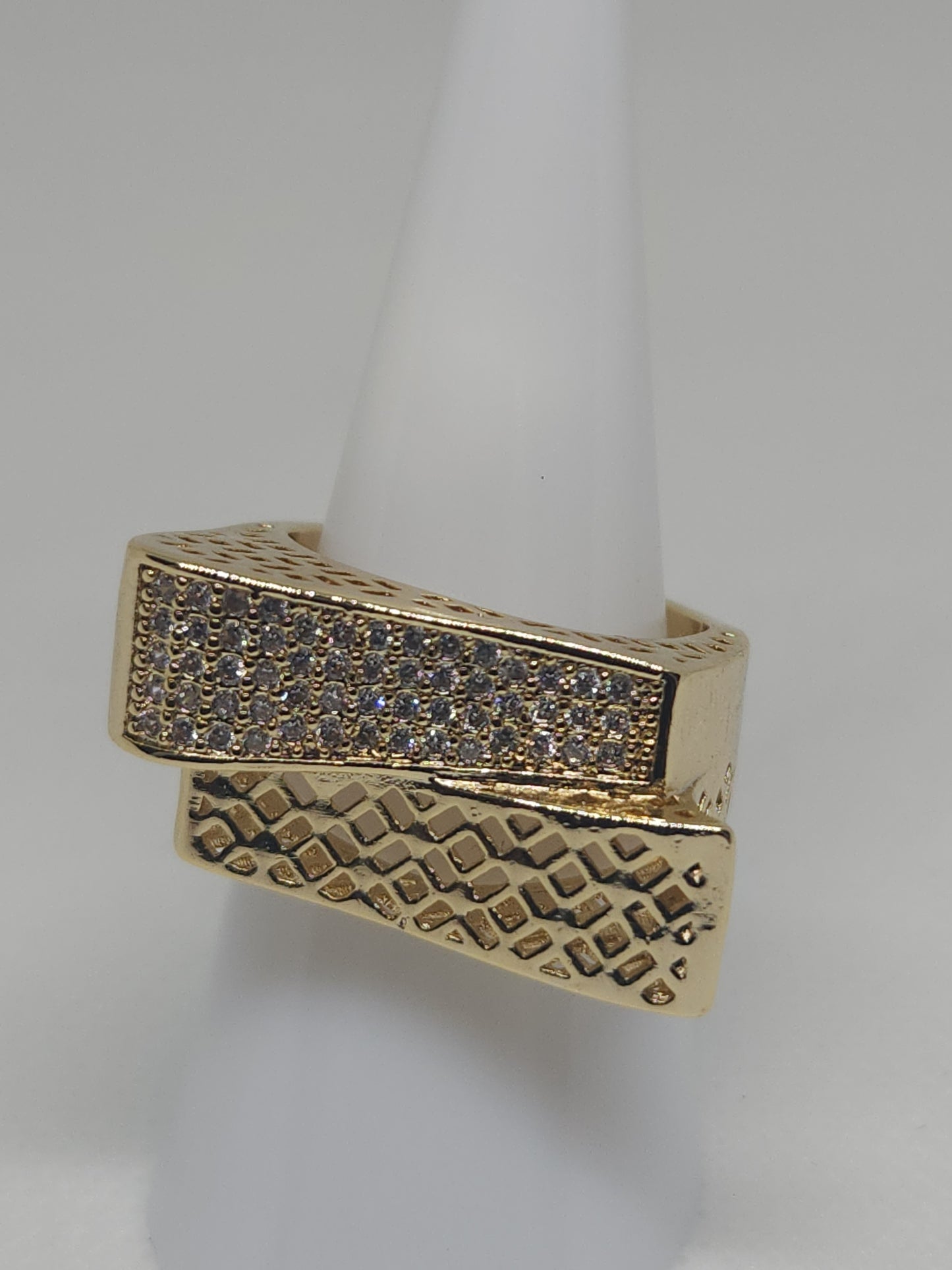 Anillo grande diseño cuadrado