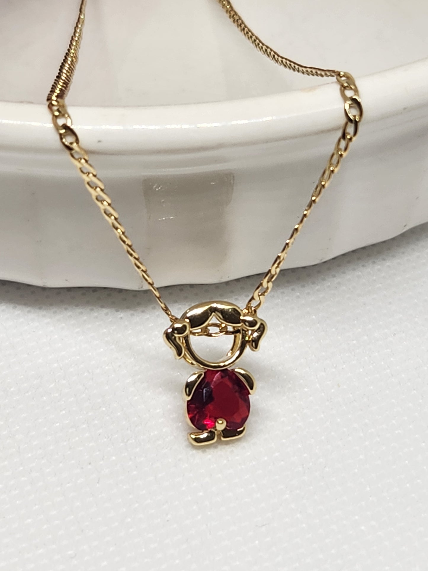 Cadena cubana con colgante de niño o niña
