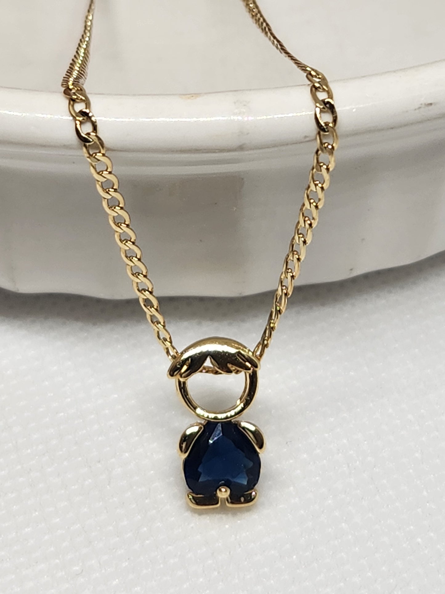 Cadena cubana con colgante de niño o niña