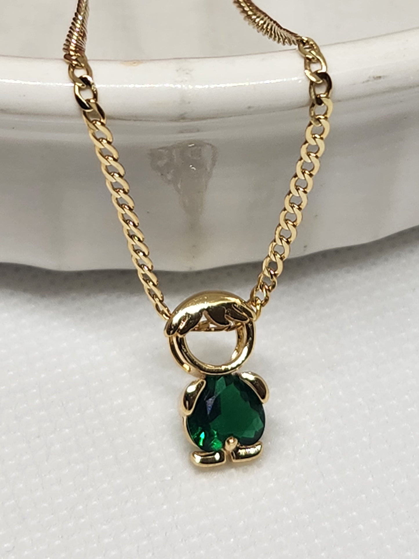 Cadena cubana con colgante de niño o niña