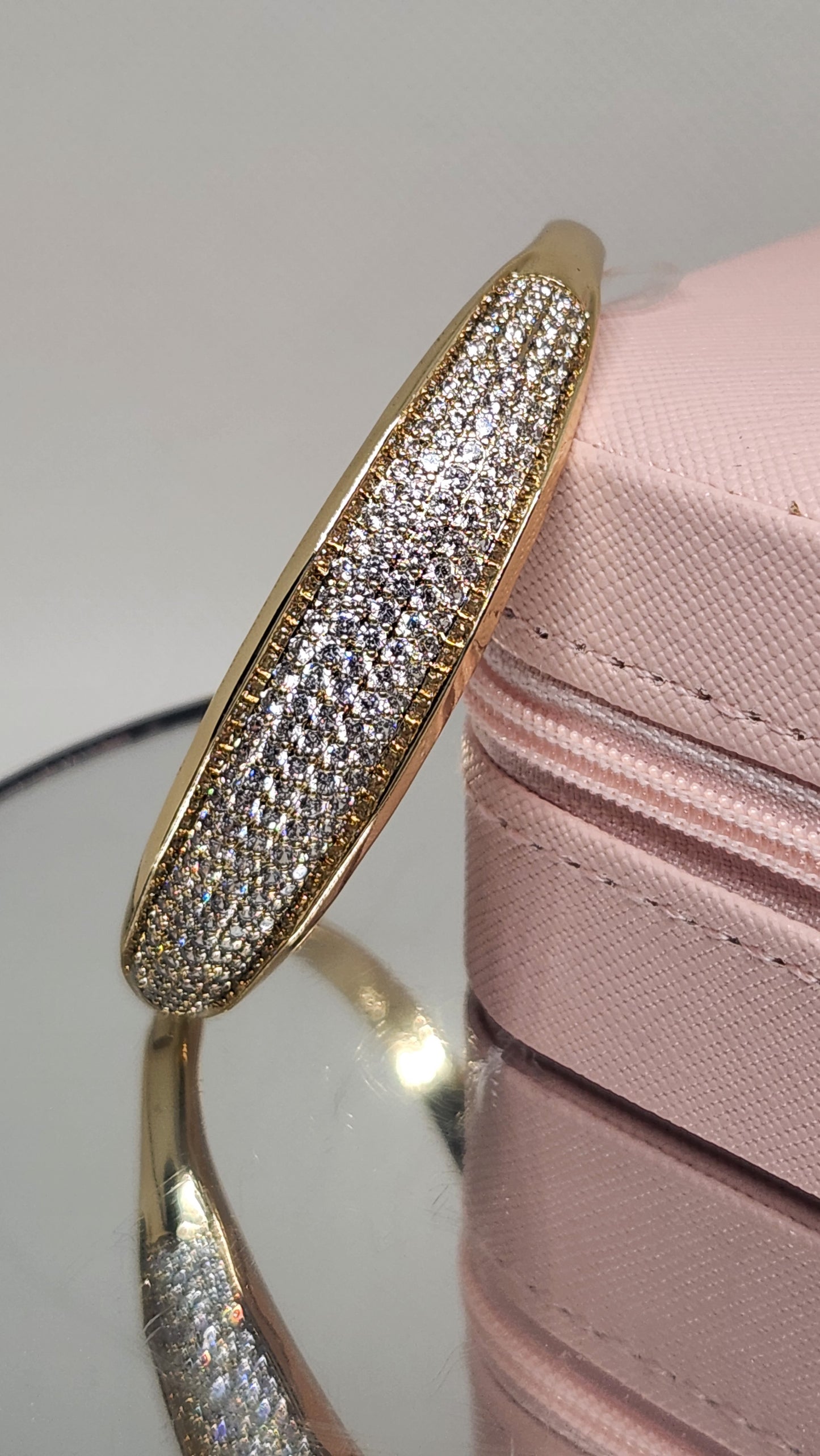 Bangle con zirconias ancho