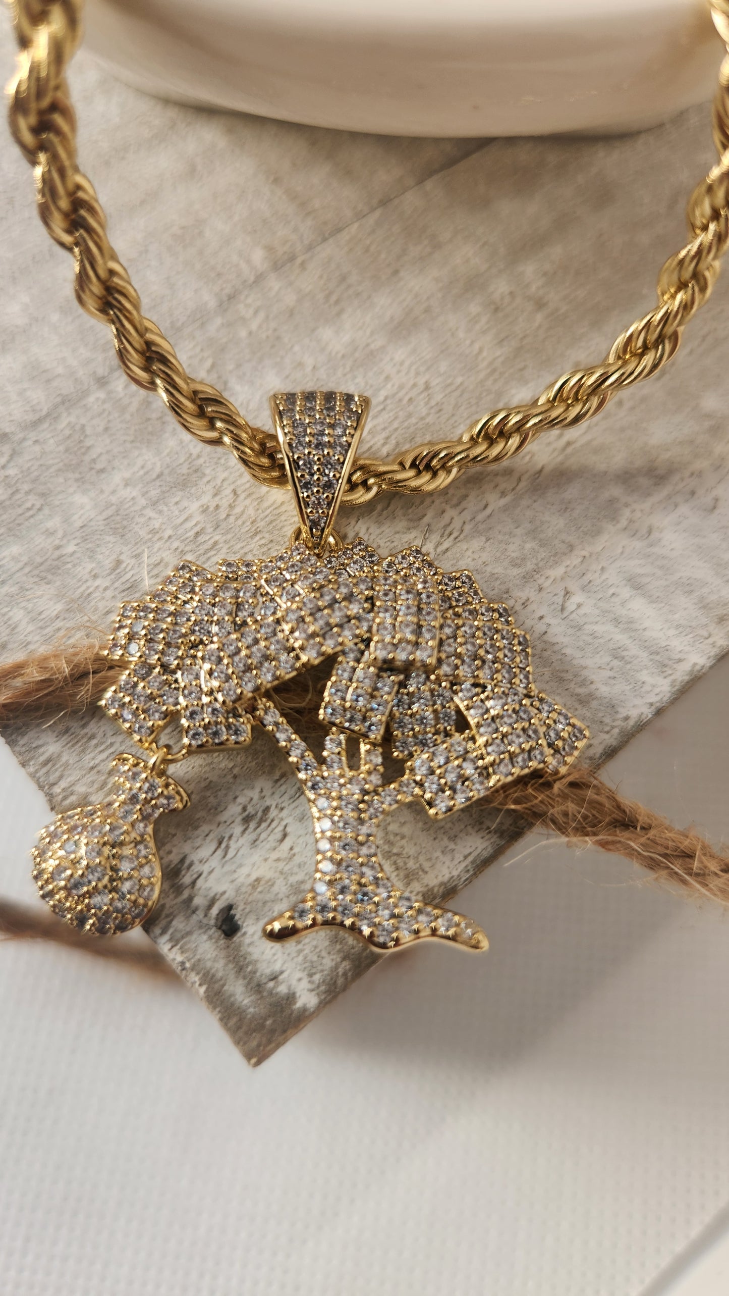 Cadena torsal con colgante de árboles del dinero