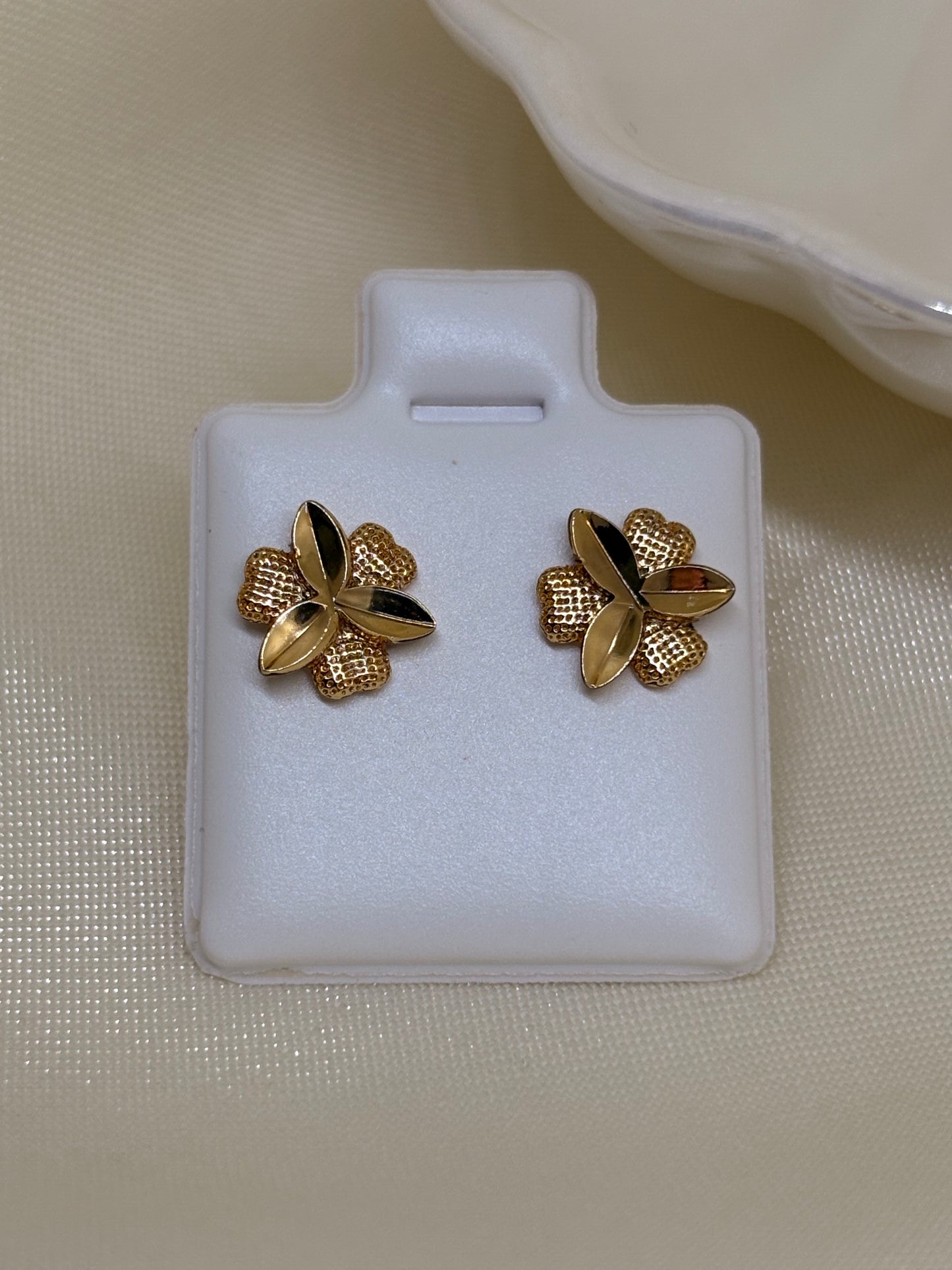 Aretes pequeños para chicas y para nenas!