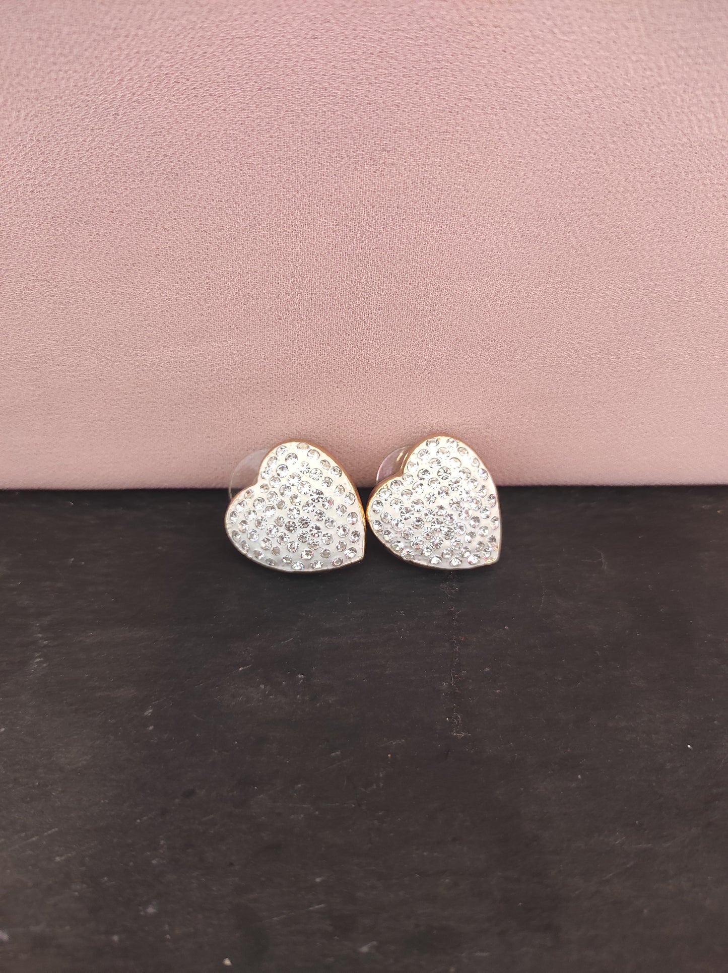 Aretes de corazón grande