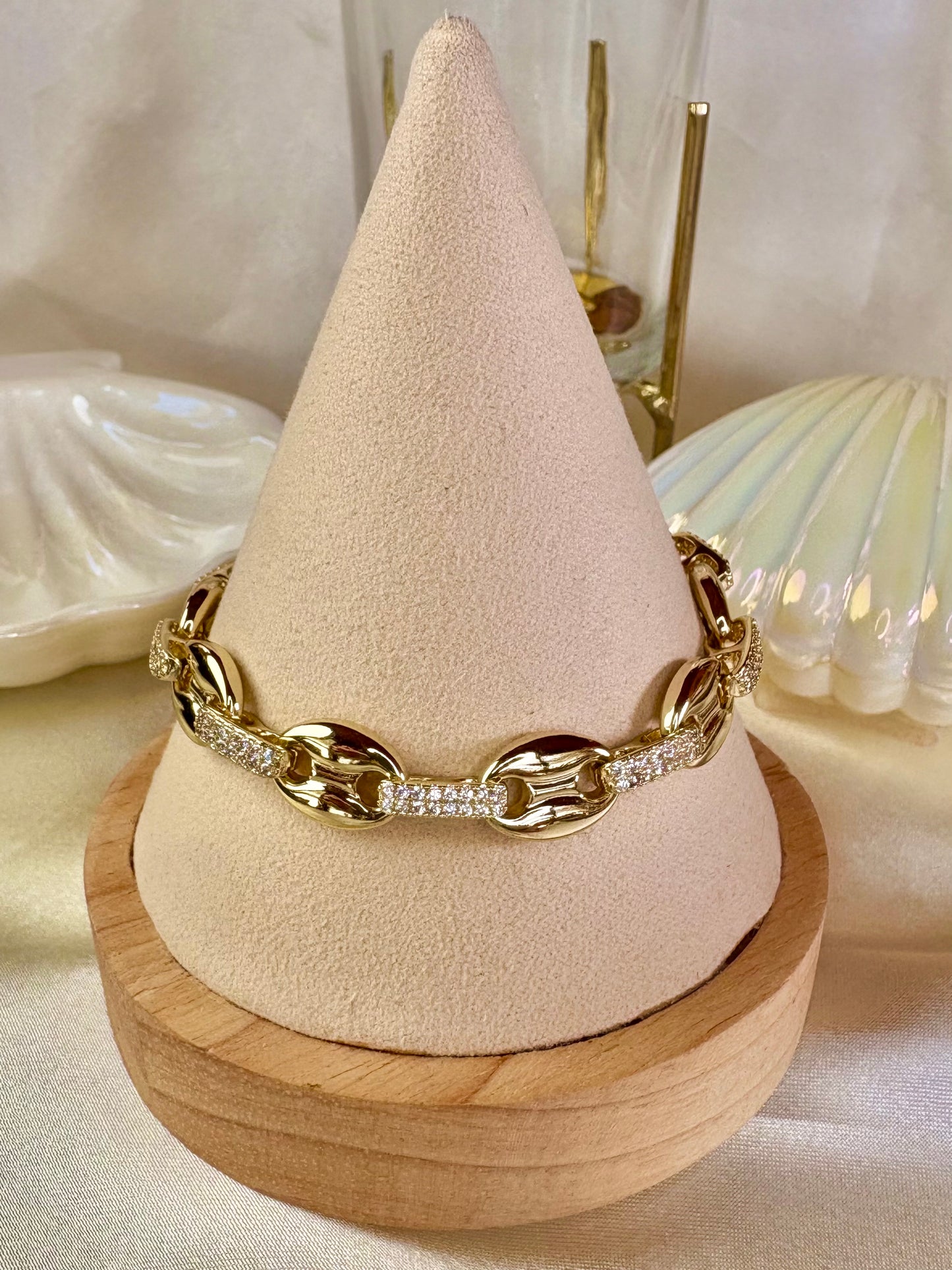 Pulsera lujosa y de uso diario