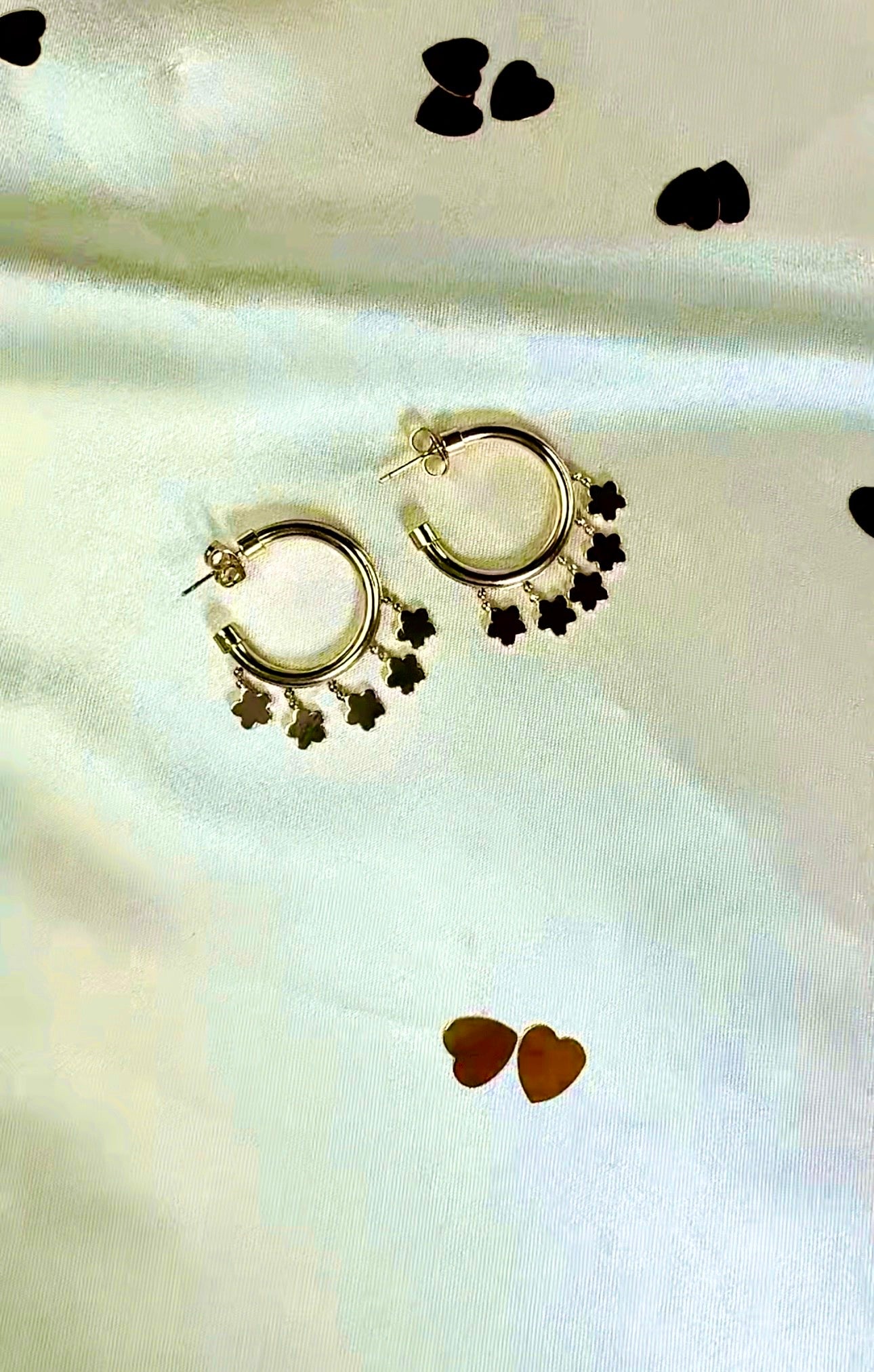 Argollas con colgantes