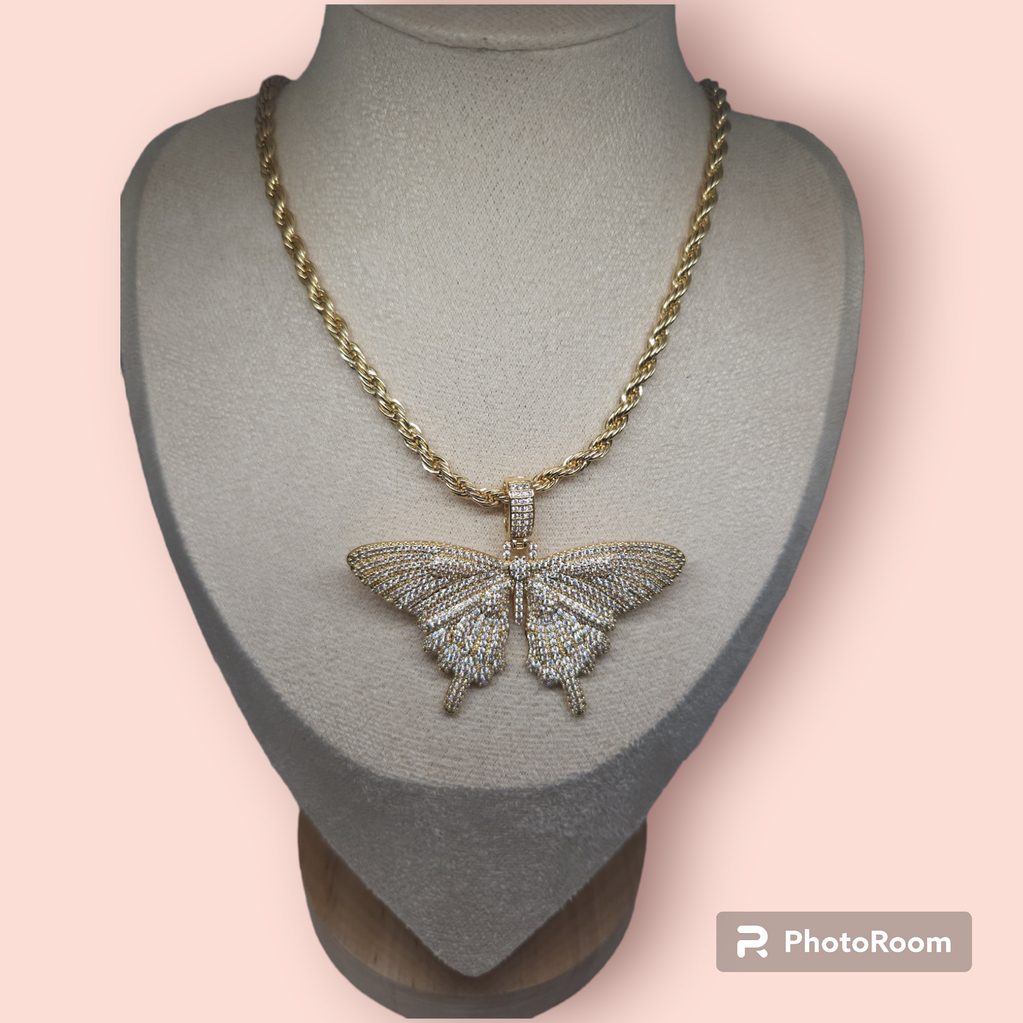 Cadena torzal con dije de Mariposa con Zirconias