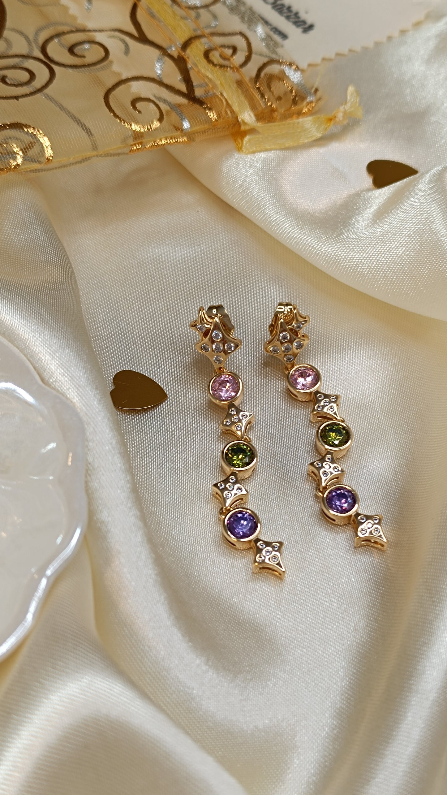 Aretes Medianos con zirconias en colores pasteles