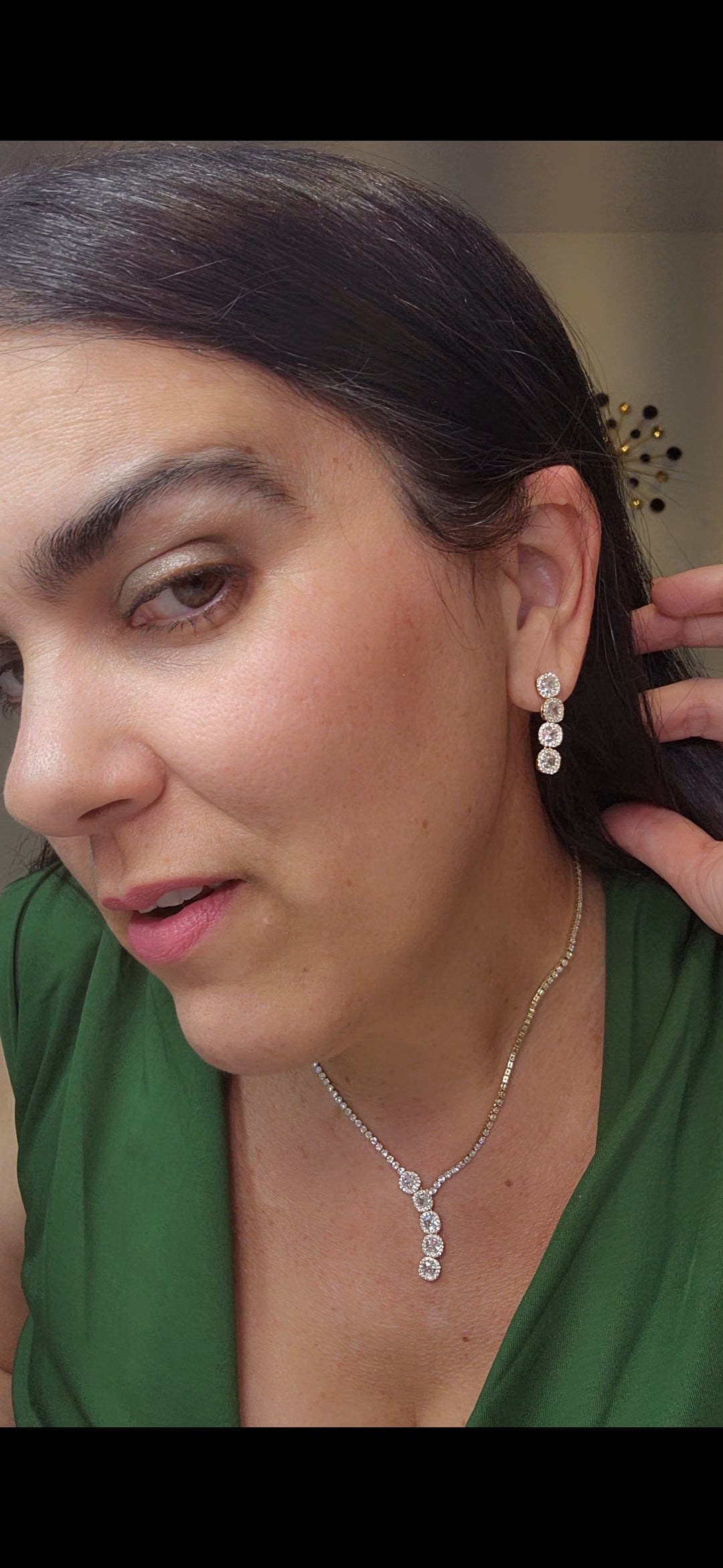 Set de collar y aretes diseño tenis sencillo