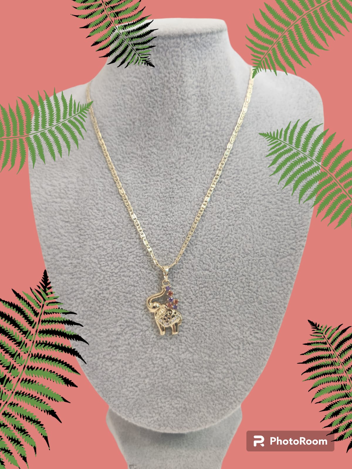 Cadena estilo valentino con dijes variados