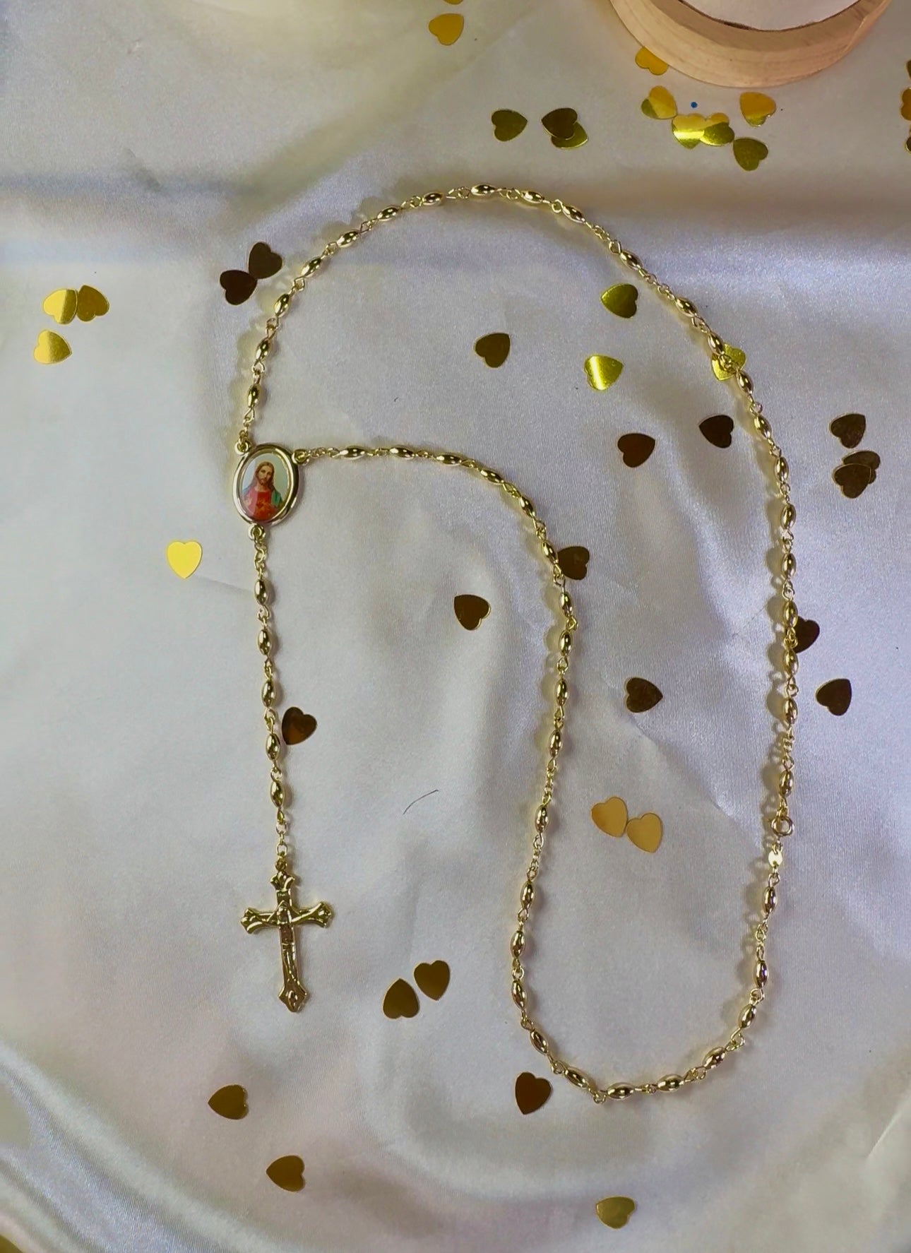 Cadena tipo rosario unisex  ideal como accesorio de moda para uso diario o estilos urbanos.