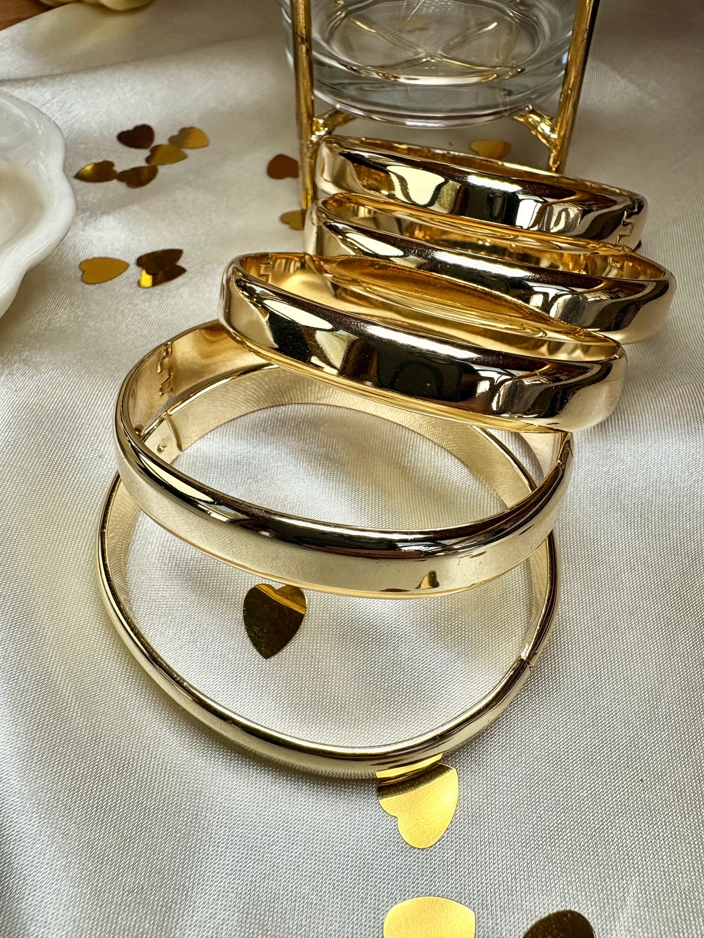 Juego de pulseras gruesas chapadas en oro para mujer | 9 mm de grosor | Uso diario