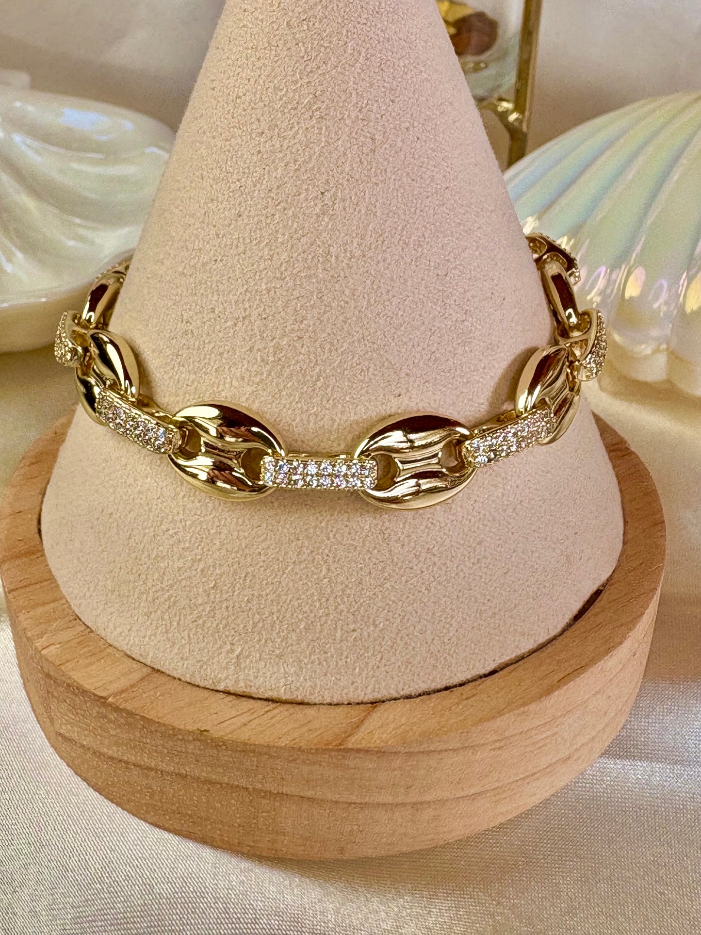 Pulsera lujosa y de uso diario